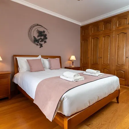 Casa Do Dino Рибейра-Брава